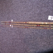 č 43 - 3 dílný světlý bambus-oka drátěná-vývaz červeno  černý- rukojet korek a kroužky, 230 cm- cena 1450 Kč
